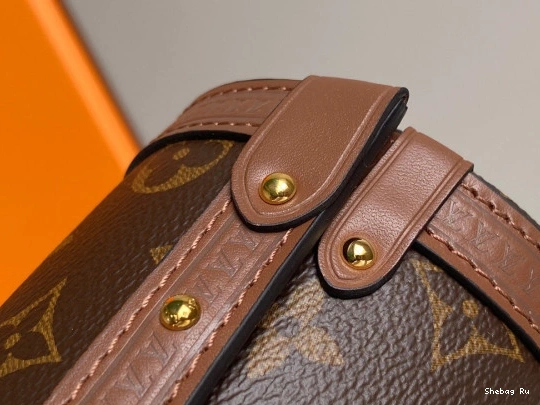 VUITTON LOUIS TRUNK PAPILLON 0816